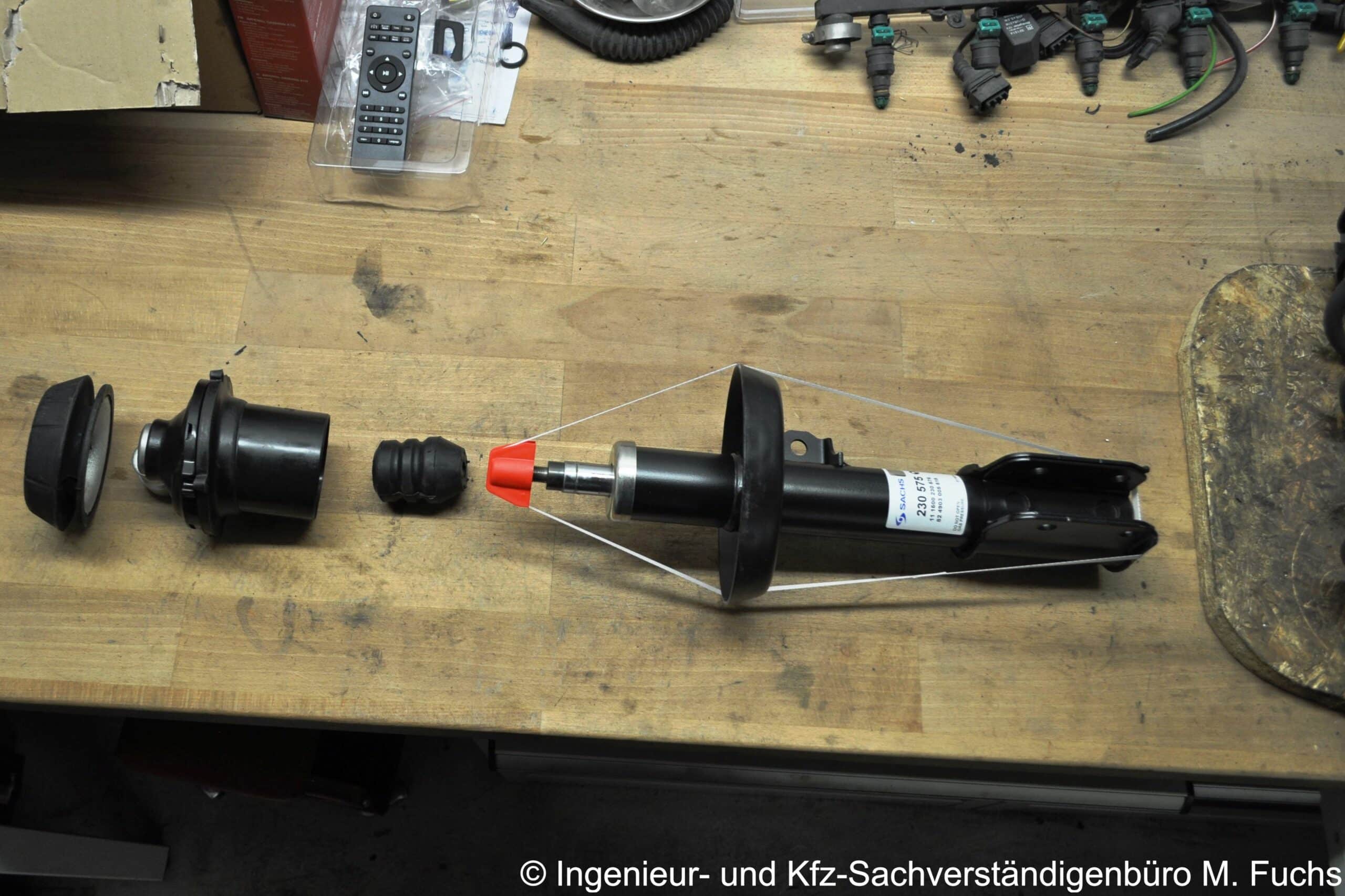 Technik und Reparatur- Der Stoßdämpferwechsel